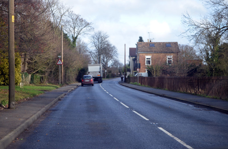 A26 Maidstone Road at Hadlow © J.Hannan-Briggs cc-by-sa/2.0 :: Geograph ...