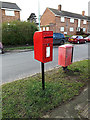 TM3488 : Queens Road Postbox by Geographer