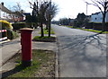 Postbox along Manor Road Extension in Oadby