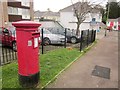 Postbox, Hele