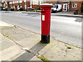 TM1742 : 259 Landseer Road George VI Postbox by Geographer