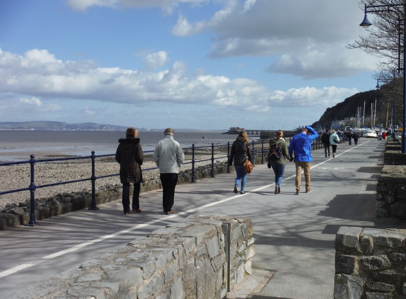 The Mumbles : Swansea Bay Cycle Path © Lewis Clarke cc-by-sa/2.0 ...