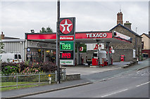 SN6080 : Texaco and Costcutter by Ian Capper