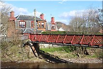 NS5225 : Footbridge over River Ayr, Catrine by Leslie Barrie