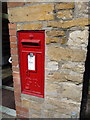 Bradford Abbas: postbox № DT9 40, Church Road