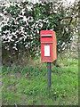 Postbox in Chapel Road, East Ruston