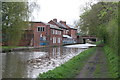 SO9466 : Worcester & Birmingham Canal - bridge No. 42 by Chris Allen