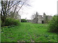 Ruined farmhouse and barn, Aghnahoo