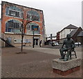 Dylan Thomas Theatre and statue, Swansea