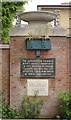 Islington War Memorial, Manor Gardens: detail