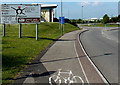 Destinations sign alongside Parkway, Oakdale