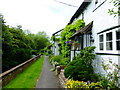 Cottages beside the river in Frogmore