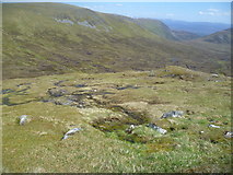 NH6303 : Ascending Carn Dearg by Michael Graham