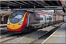SJ7154 : Virgin Class 390, 390153 "Mission Accomplished", Crewe railway station by El Pollock