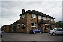 SE9008 : The Queen Bess on Derwent  Road, Scunthorpe by Ian S