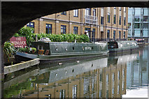 TQ3283 : Regent's Canal, Islington by Stephen McKay