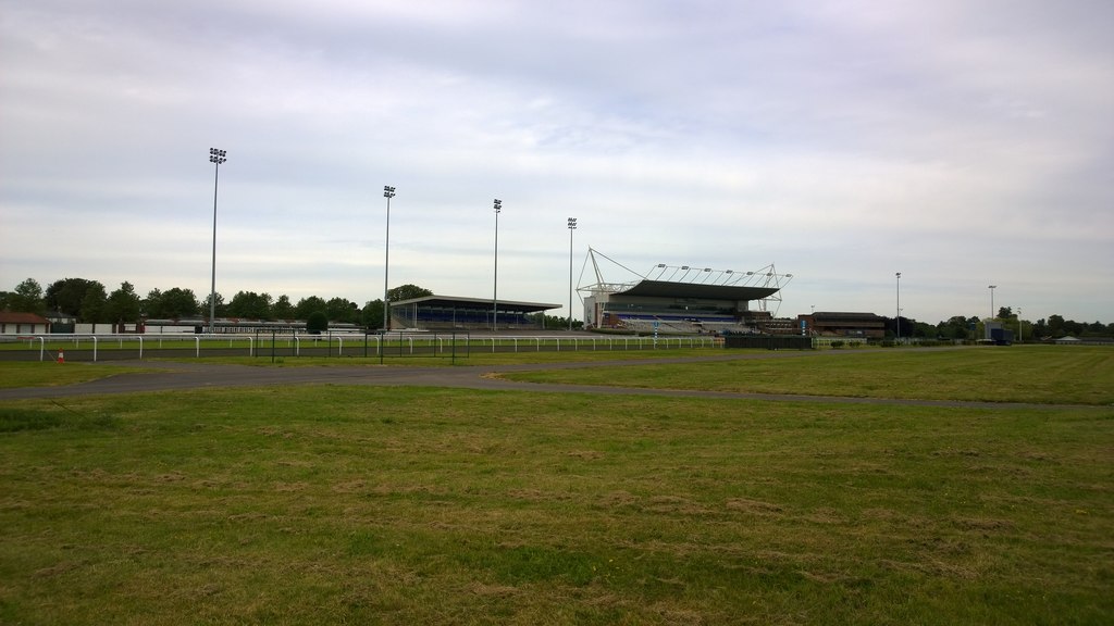 Kempton Park Main Stage and Lighting © James Emmans cc-by-sa/2.0 ...