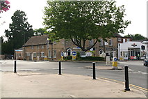 TF1309 : Roundabout on Horsegate, Market Deeping by Chris