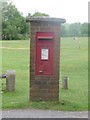 Brockenhurst: postbox № SO42 60, Rhinefield Road