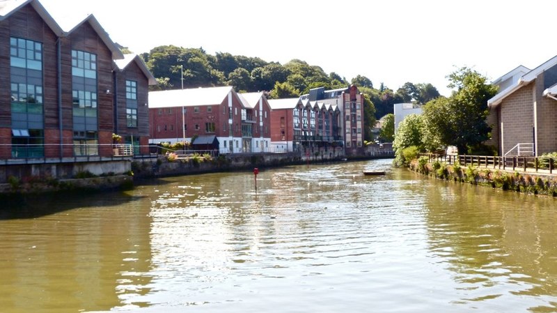 high-tide-on-the-truro-river-alastairg-cc-by-sa-2-0-geograph