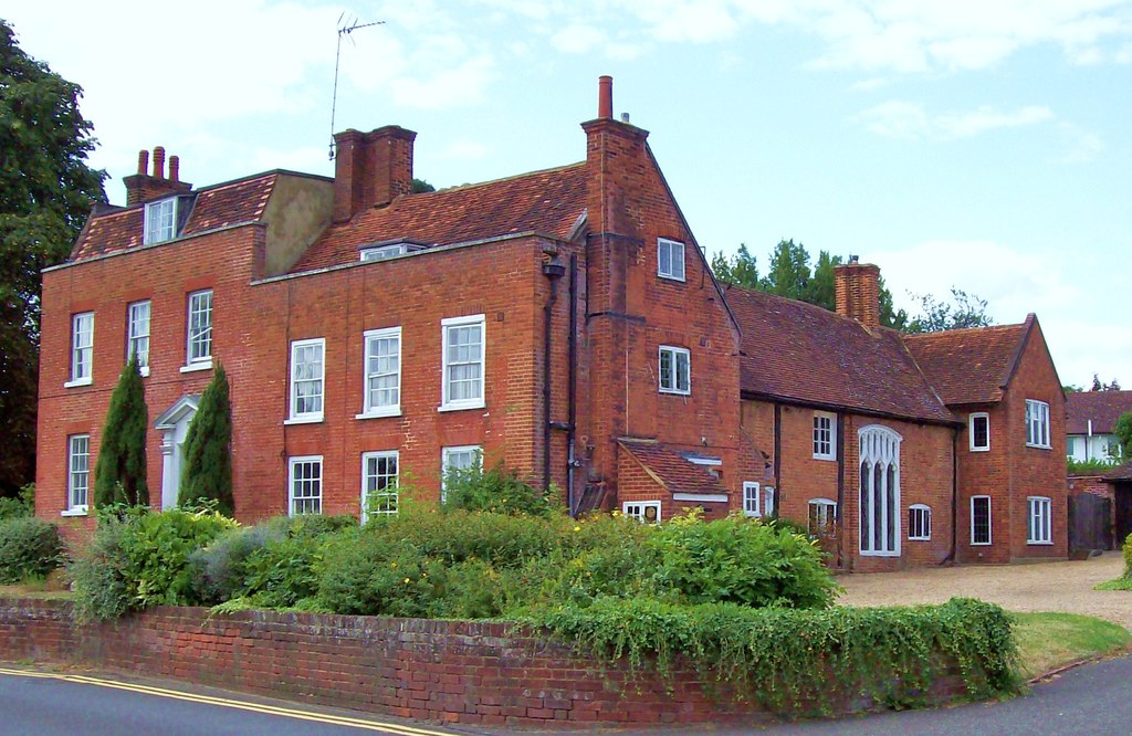 Cedar House Cobham Len Williams Cc by sa 2 0 Geograph Britain 