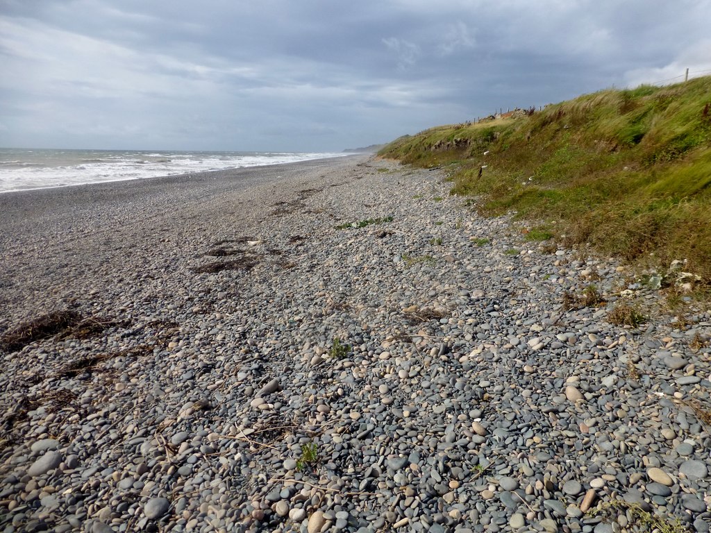 Silecroft Shingle Beach © Rude Health Cc-by-sa 2.0 :: Geograph Britain 