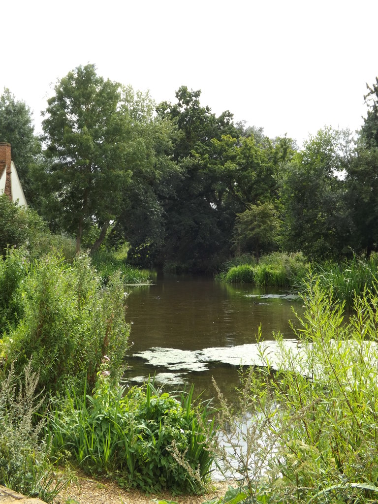 Mill Pond at Flatford Mill © Geographer cc-by-sa/2.0 :: Geograph ...