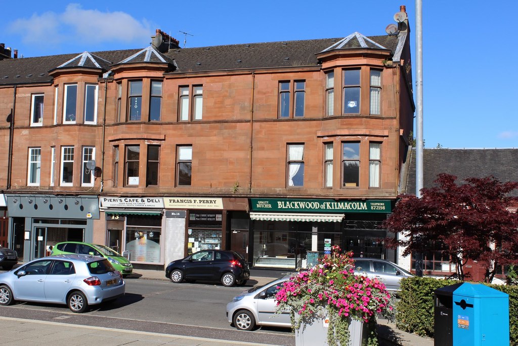 Lochwinnoch Road, Kilmacolm © Leslie Barrie cc-by-sa/2.0 :: Geograph ...