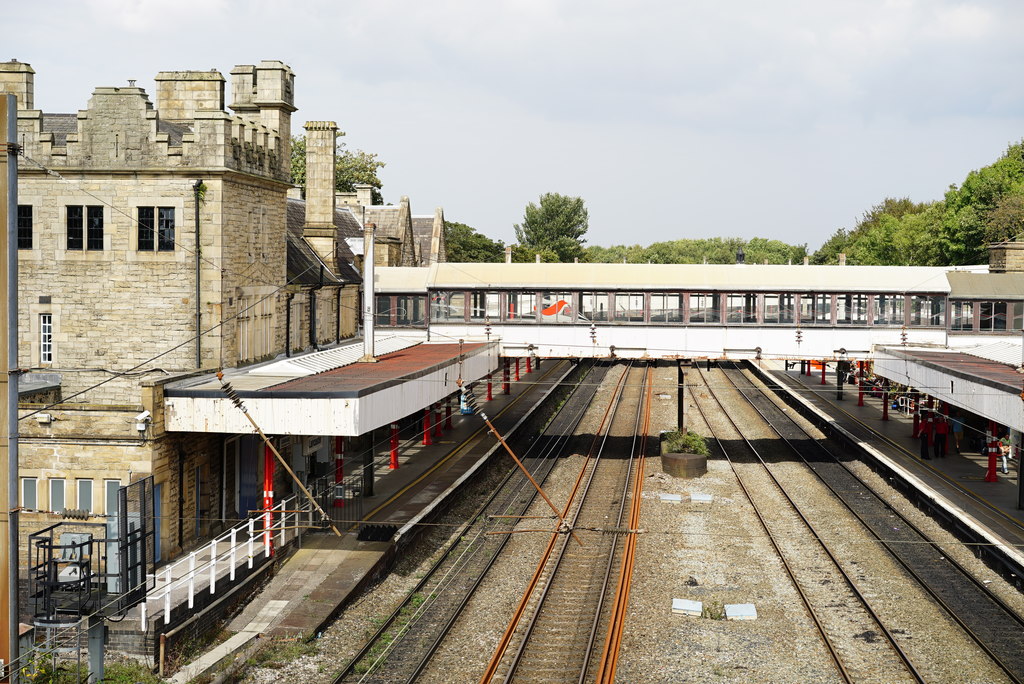 Lancaster Railway Station © Peter Trimming Cc-by-sa/2.0 :: Geograph ...