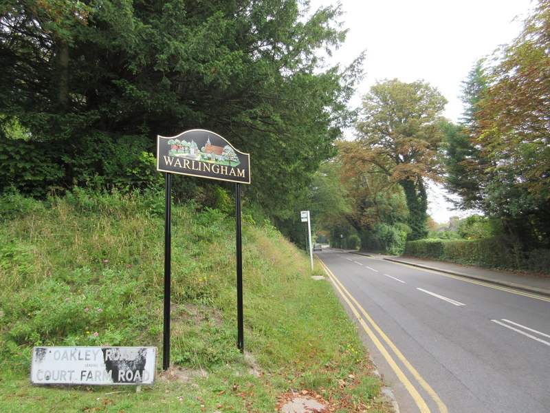 Warlingham Village Sign on Westhall Road © David Anstiss ccbysa/2.0 Geograph Britain and