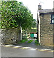 Footpath to Spout Hill, at Delf Hill