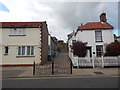 Path up to Church Walk