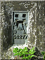 Triangulation pillar on Metfield Common (plaque)