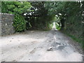 Crooked Road approaching the concealed exit of Duburren Road