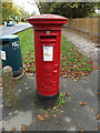 TG2107 : Newmarket Road/Eaton Road Edward VII Postbox by Geographer