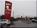 KFC Drive thru [sic]/Gyrru trwodd