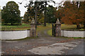 Entrance to Glendelvine House