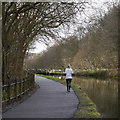 SE2436 : Jogging along the towpath by Rich Tea