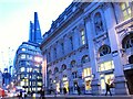 Early morning in Threadneedle Street, EC2