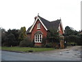 Gatehouse on Sunninghill Road, Windlesham