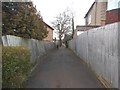 Path from Oakwood Park Road to Fountains Crescent