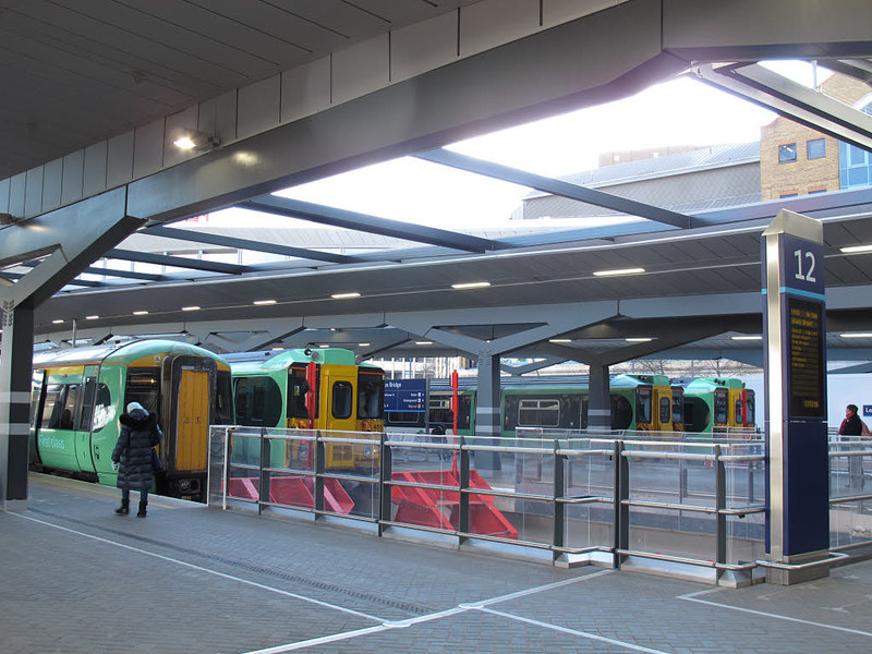 london-bridge-station-new-platforms-12-stephen-craven-cc-by-sa-2