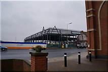 TA1129 : New shopping centre at Mount Pleasant, Hull by Ian S