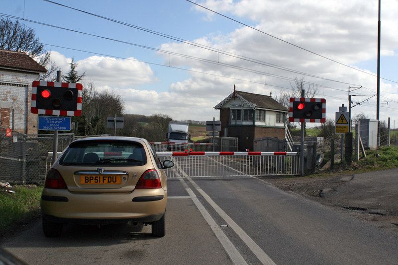 Grove Road Crossing, White Houses,... © Jo and Steve Turner cc-by-sa/2. ...