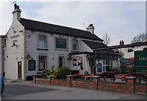 TA0831 : Gardeners Arms, Cottingham Road, Hull by Ian S