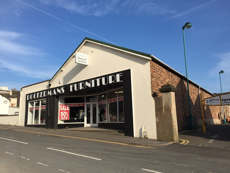 Hanley: furniture store on Clough Street © Jonathan Hutchins cc-by-sa/2