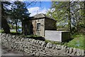 Small cottage in Hollins