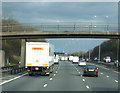 Bridge over the M25, Magrery