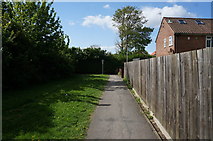 TA0428 : Path from Springfield Way to Manor Way, Anlaby by Ian S