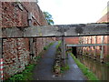 Canal wall reinforcement beam, Bridgwater